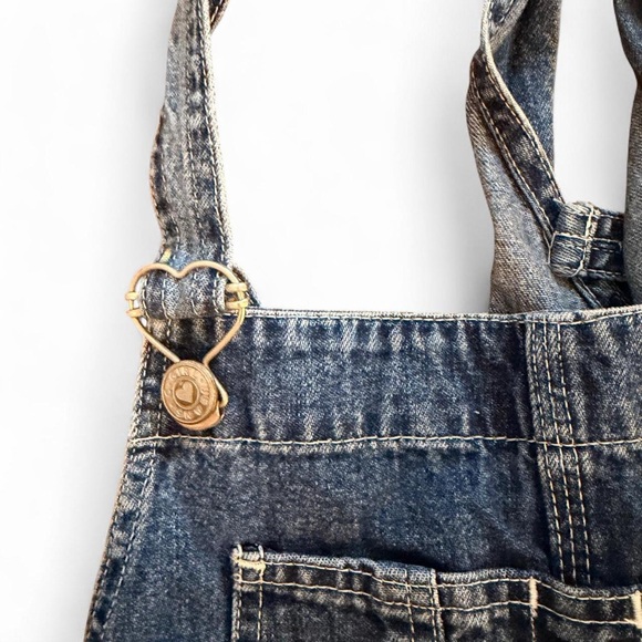 SOLD ON DEPOP - Picture 3 of 7